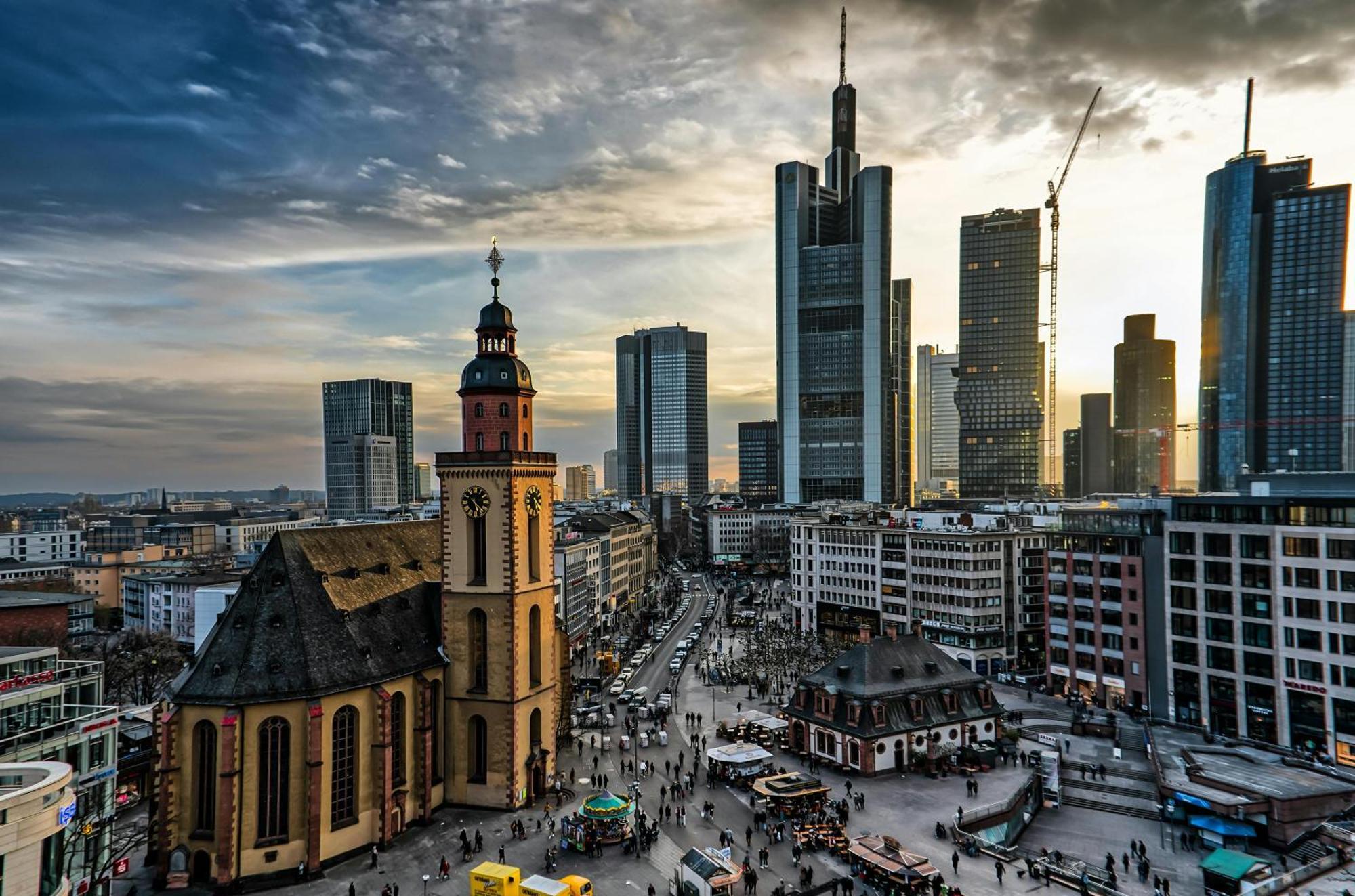 Hotel Rossija Frankfurt am Main Exteriör bild