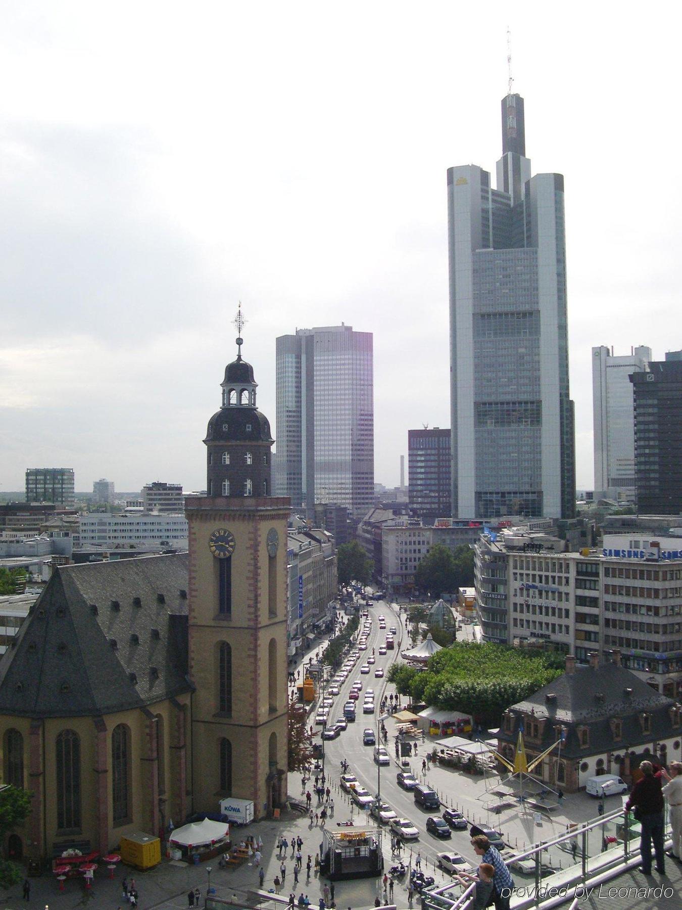 Hotel Rossija Frankfurt am Main Exteriör bild