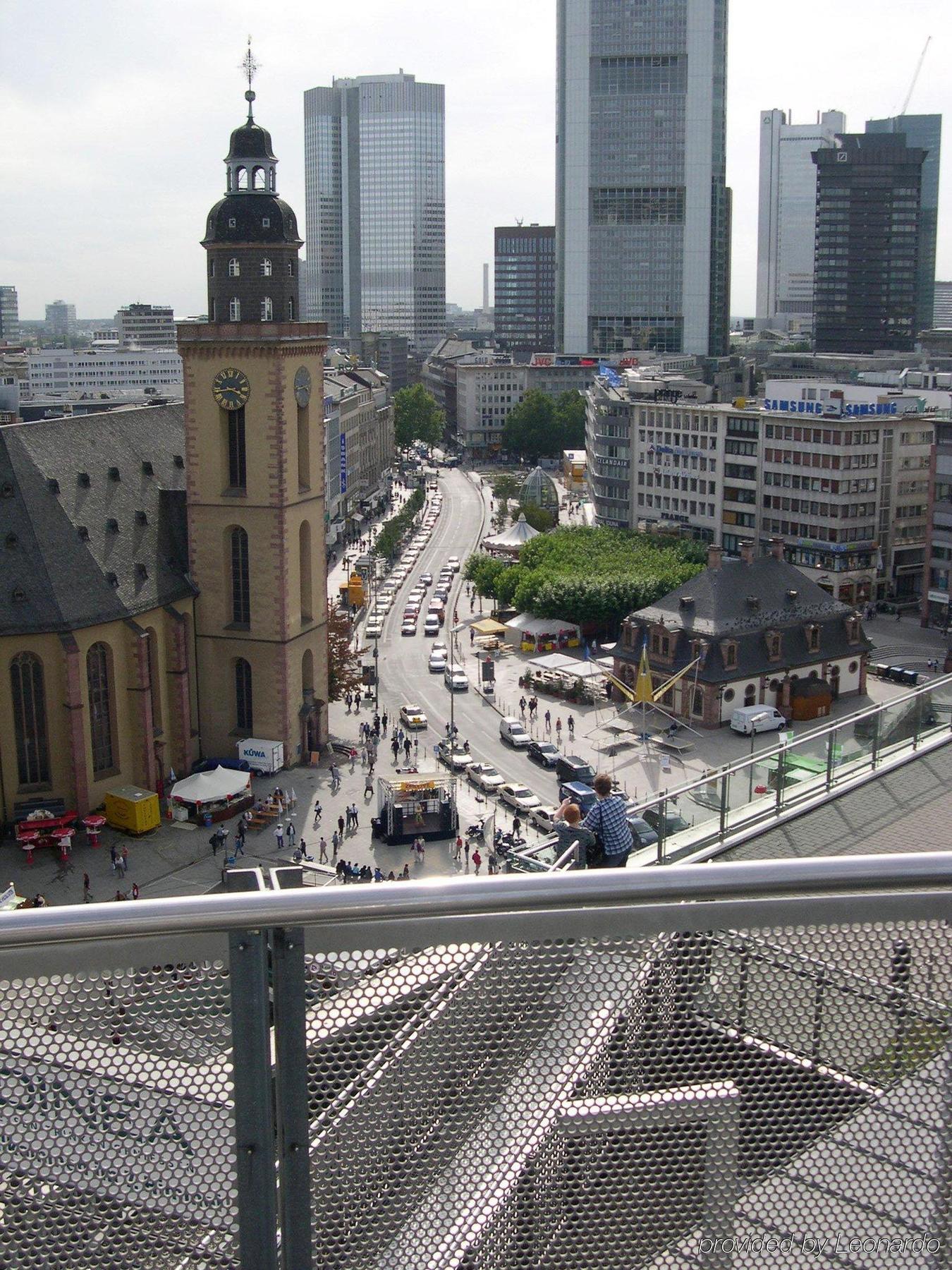 Hotel Rossija Frankfurt am Main Exteriör bild